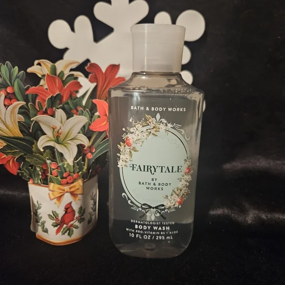 Bath & Body Works Fairytale Body Wash and Cream Set - Mint Green - Picture 3 of 7